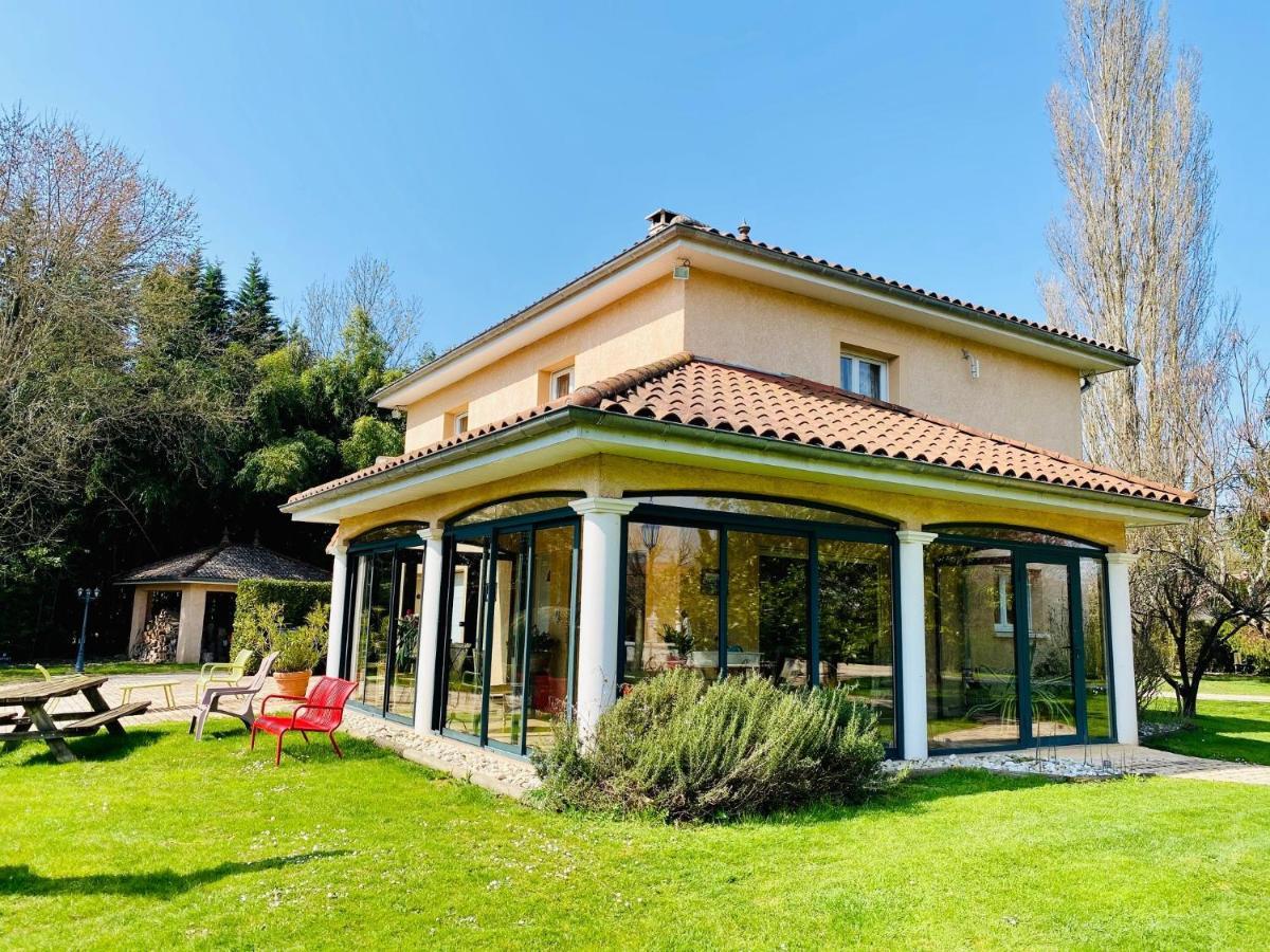 Les Villas Du Domaine De Suzel 维涅吕 外观 照片