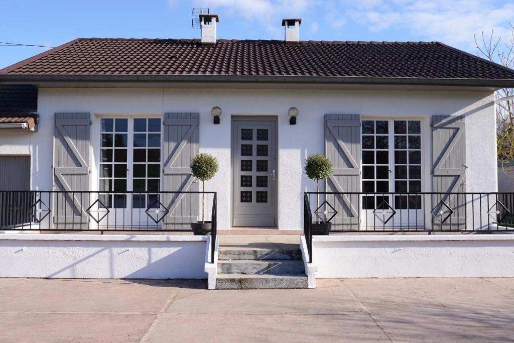 Les Villas Du Domaine De Suzel 维涅吕 外观 照片