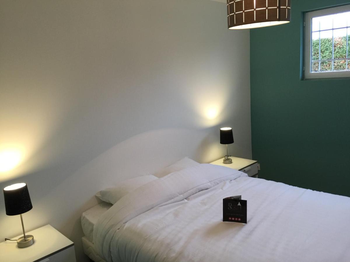 Les Villas Du Domaine De Suzel 维涅吕 外观 照片
