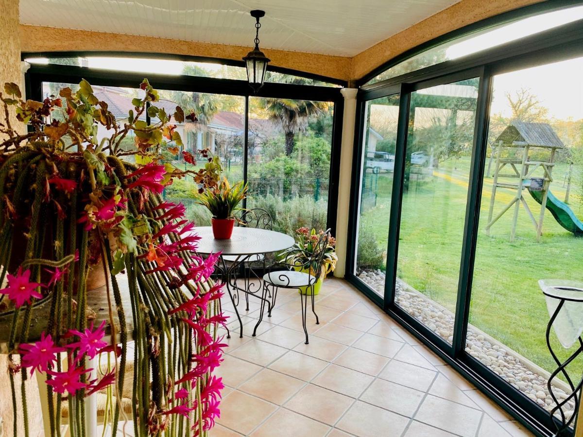 Les Villas Du Domaine De Suzel 维涅吕 外观 照片