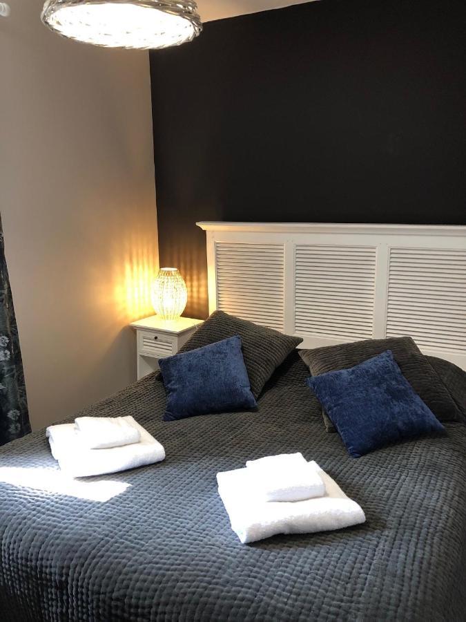 Les Villas Du Domaine De Suzel 维涅吕 外观 照片