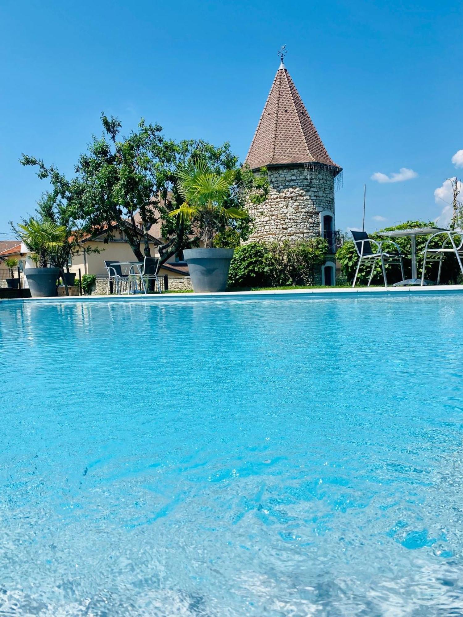 Les Villas Du Domaine De Suzel 维涅吕 外观 照片